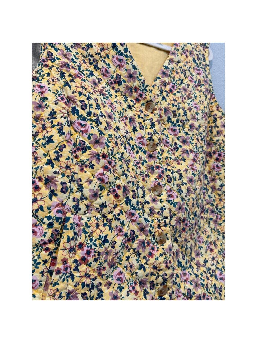 Vintage Denim & Co. Quilted Floral Vest; Women's XL - Picture 2 of 5